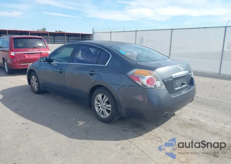 2011 Nissan Altima 2.5 S z USA, uszkodzony, nr VIN 1N4AL2AP2BN469816